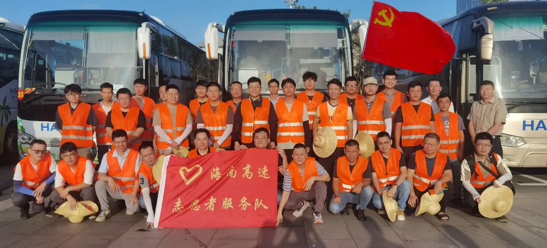 “报到！”人生就是博党员突击队驰援海口市大致坡镇